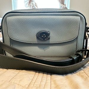 Coach Willow camera bag crossbody in color block- pebbled leather, Sage